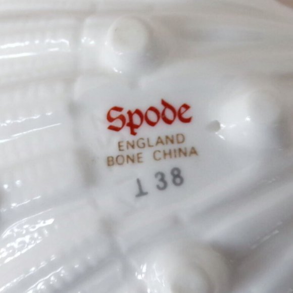 Spode Beaumont Footed Shell Candy/Trinket Dish   2885 - Picture 9 of 9